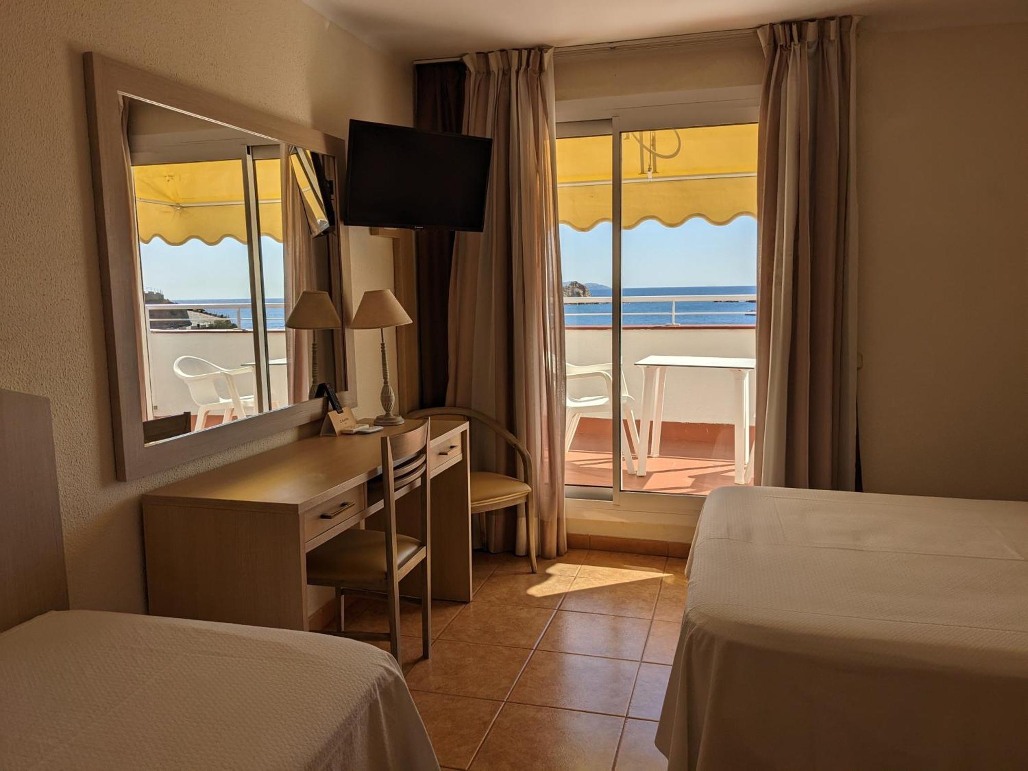 Hotel Capri Tossa de Mar Kültér fotó